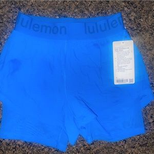 Lululemon Logo Waistband HR Train Short